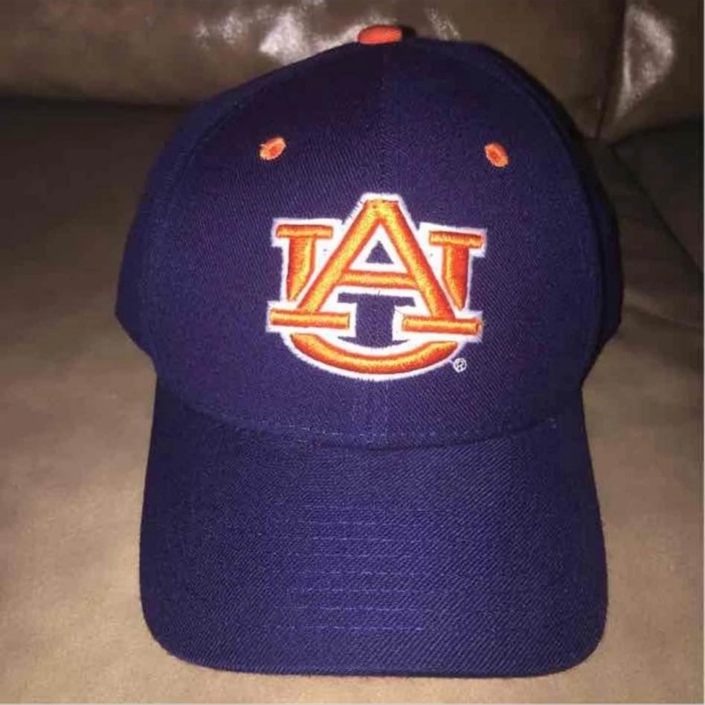 Auburn tiger NCAA hat size 7 1/2